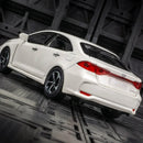 Miniatura Toyota Corolla 1:32 – Liga Metálica com Portas Abertas, Luz e Som, Sistema Pull Back, Coleção e Presente Infantil