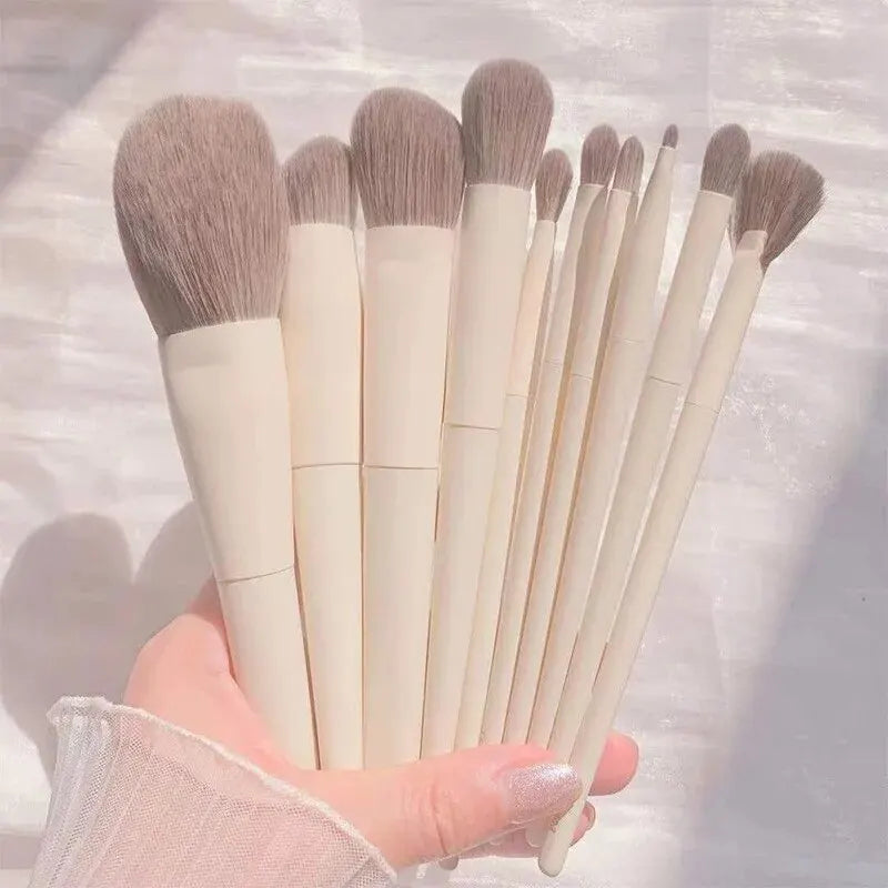 Kit 10 Pincéis de Maquiagem Profissional – Completo para Rosto, Olhos e Lábios