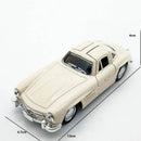 Miniatura de Carro Esportivo 1:32 – Modelo Diecast de Liga Metálica