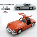 Miniatura de Carro Esportivo 1:32 – Modelo Diecast de Liga Metálica