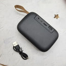 Caixa de Som Bluetooth 5.0 Mini Portátil de Tecido – Estéreo, Rádio FM, Cartão TF, Ideal para Esportes e Lazer