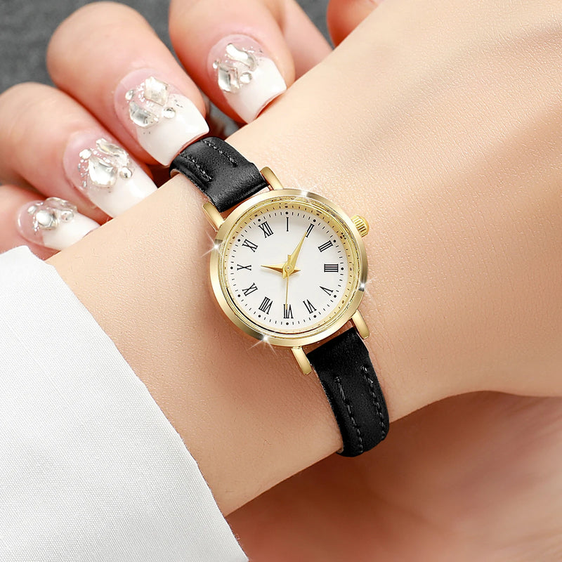 Relógio Feminino Elegante – Mostrador Romano Pequeno, Pulseira de Couro, Estilo Clássico e Sofisticado