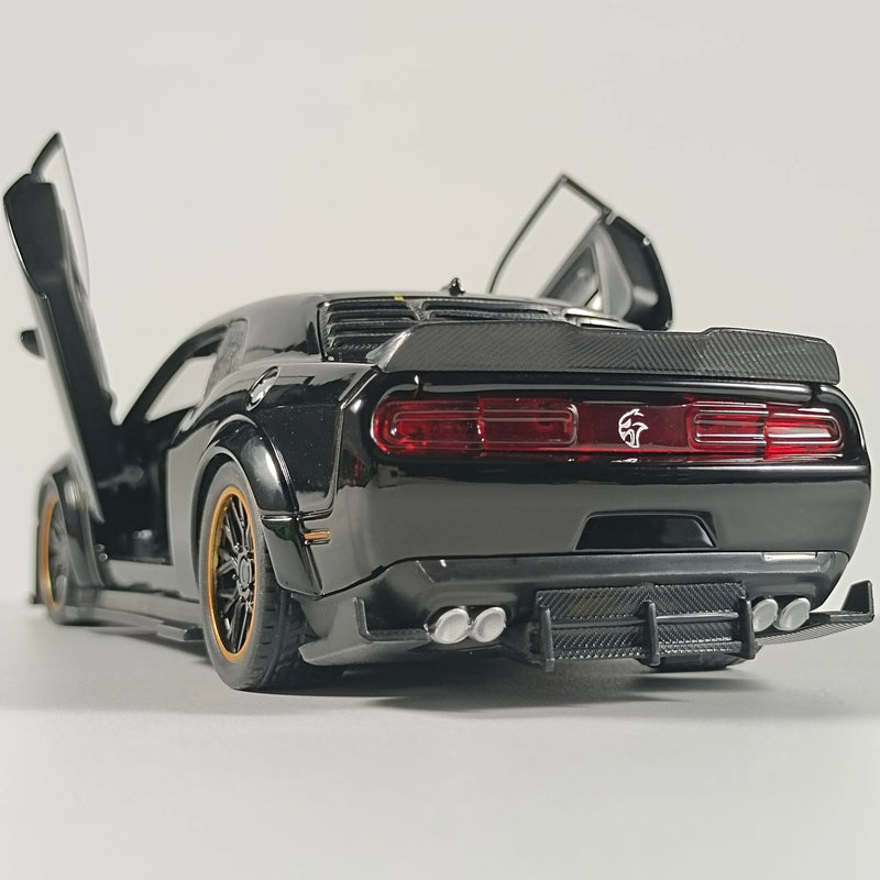 1:32 Dodge Challenger SRT Hellcat Redeye – Miniatura Esportiva em Liga Metálica com Som e Luz | Colecionável de Luxo