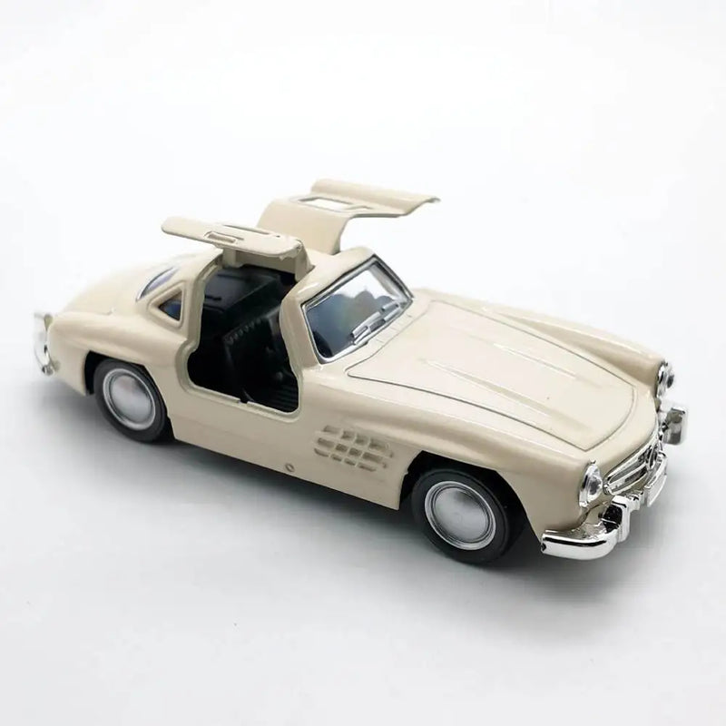 Miniatura de Carro Esportivo 1:32 – Modelo Diecast de Liga Metálica