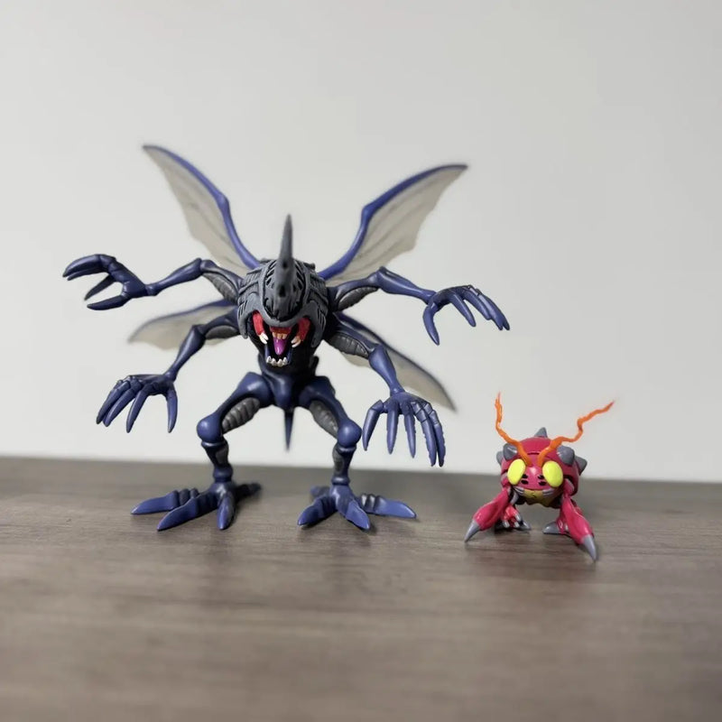 Figura Digimon Kabuterimon/Tentomon em PVC – Colecionável, Decoração de Mesa e Brinquedo Infantil