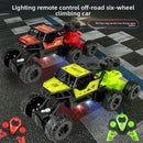 Carro Off-Road de Seis Rodas em Liga com Controle Remoto